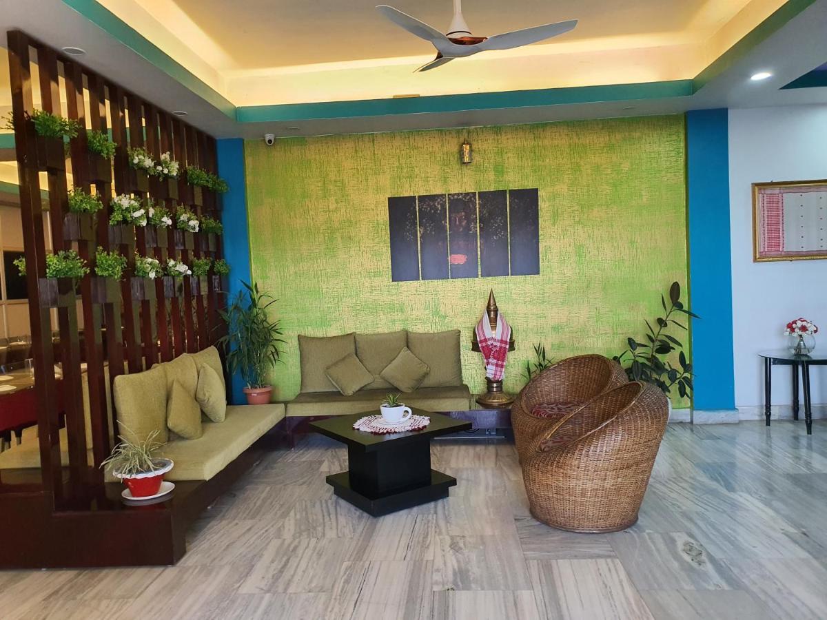 Hotel Deo Volente Sivasagar エクステリア 写真