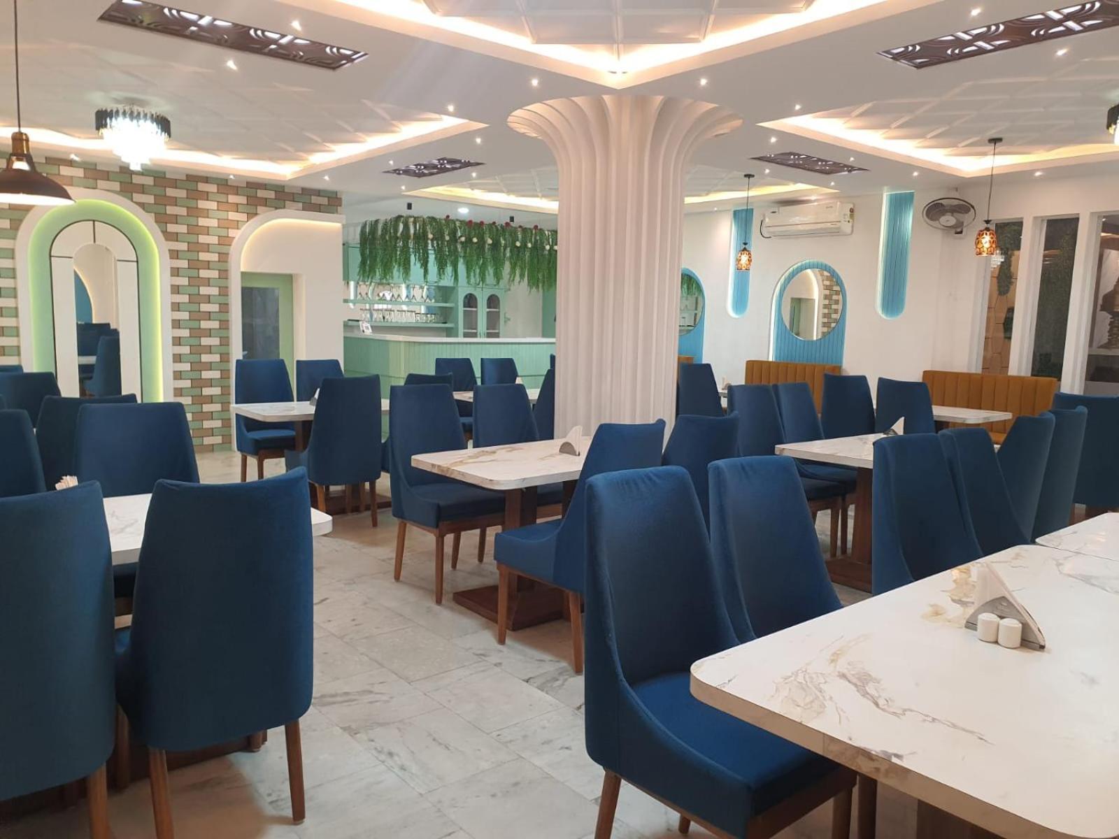 Hotel Deo Volente Sivasagar エクステリア 写真